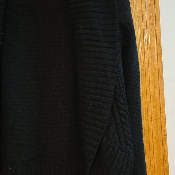 Sweater - Picture 2 of 4